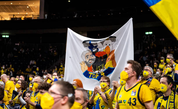 武磊再度向 武磊再度向